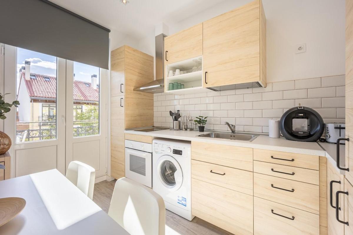 Apartamento Con Vistas En Lavapies Apartment Madrid Bagian luar foto