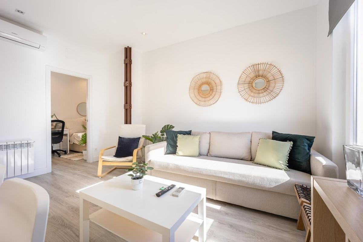 Apartamento Con Vistas En Lavapies Apartment Madrid Bagian luar foto