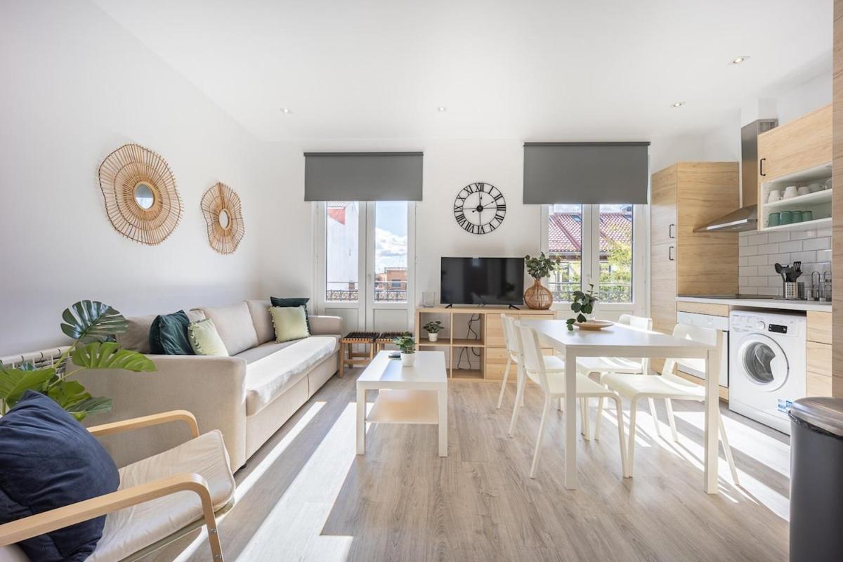 Apartamento Con Vistas En Lavapies Apartment Madrid Bagian luar foto