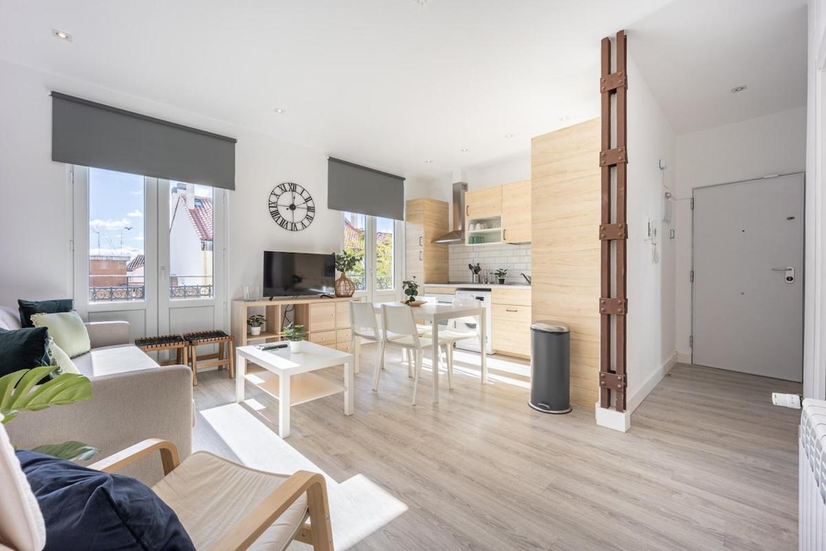 Apartamento Con Vistas En Lavapies Apartment Madrid Bagian luar foto