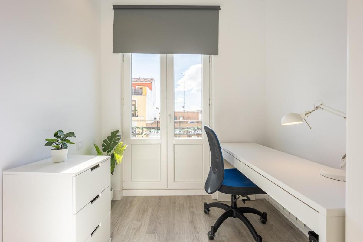 Apartamento Con Vistas En Lavapies Apartment Madrid Bagian luar foto