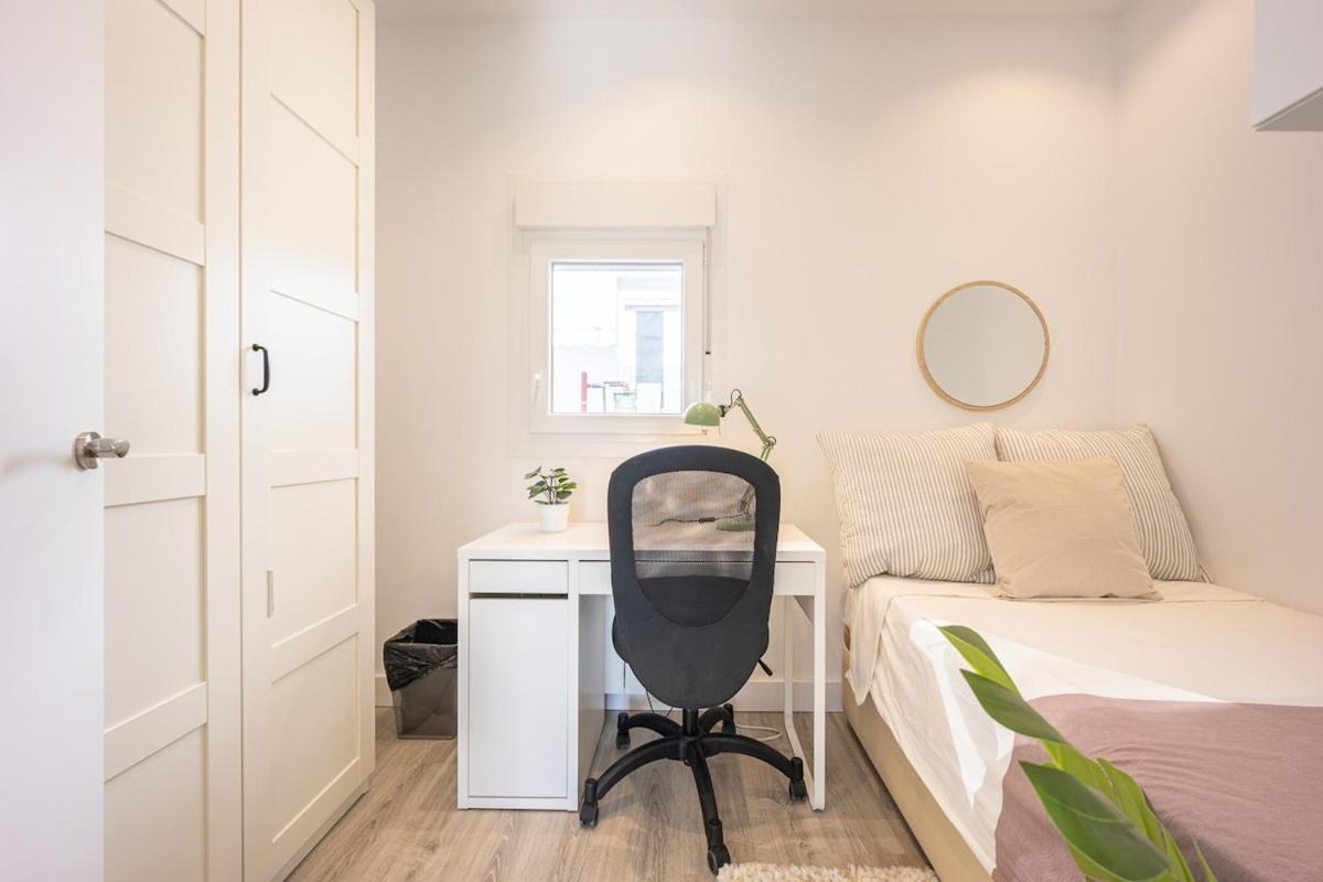 Apartamento Con Vistas En Lavapies Apartment Madrid Bagian luar foto
