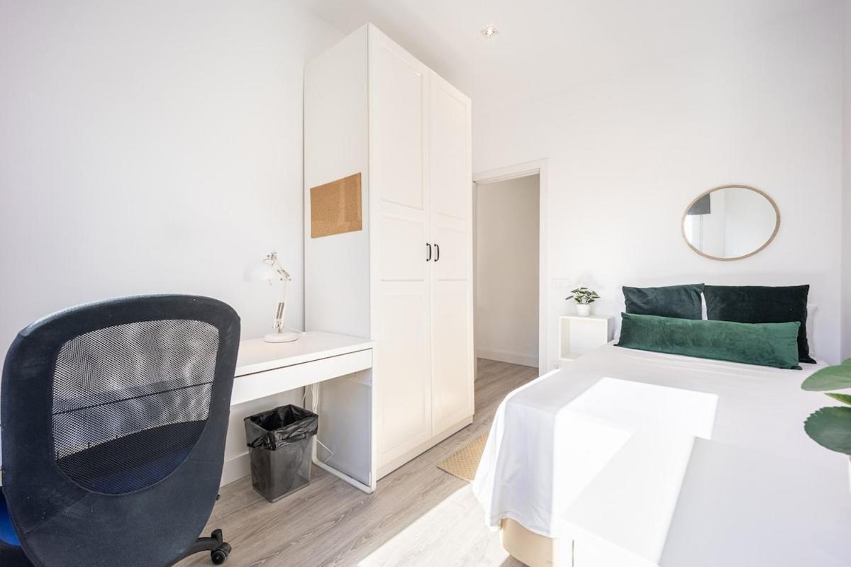 Apartamento Con Vistas En Lavapies Apartment Madrid Bagian luar foto